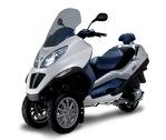 scooter_piaggio_mp3_hybrid